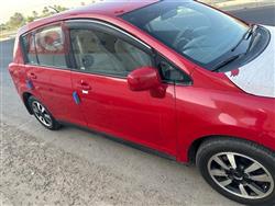 نيسان فيرسا